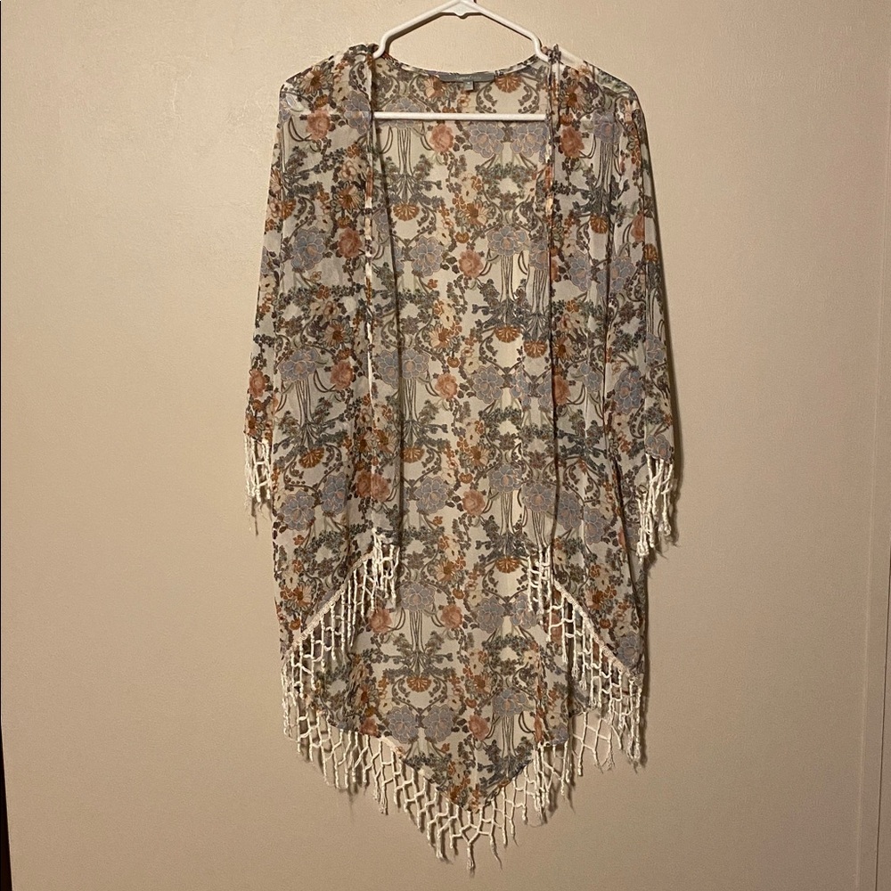 👘Sweet Rain Floral Kimono with Fringe